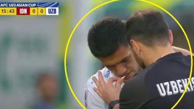 Striker Uzbekistan Terciduk Hirup Amonia saat Kontra Indonesia,&nbsp;Doping?