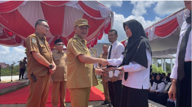 337 PPPK Barsel Formasi Tahun 2023 Terima SK Pengangatan, Ini Pesan Pj.&nbsp;Bupati