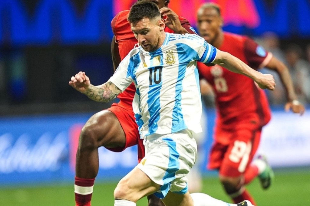 Messi Alami Cedera di Paha Kanannya, Bagaimana&nbsp;Kondisinya?