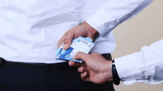Viral! Oknum Polantas Halim Lakukan Pungli ke Pengendara&nbsp;Losbak