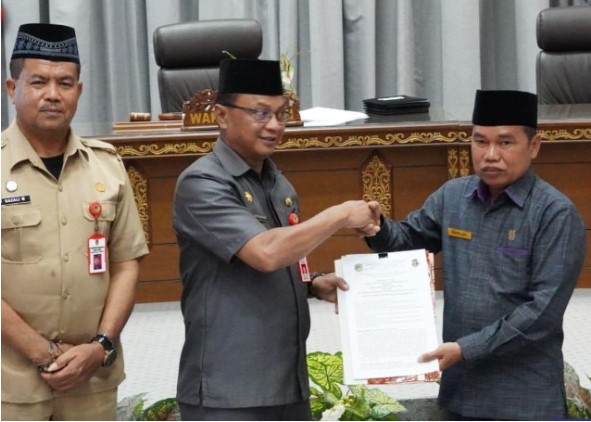 Pj. Sekda Barito Utara Hadiri Rapat Paripurna Dewan: Bahas Tiga Agenda Penting&nbsp;Ini!