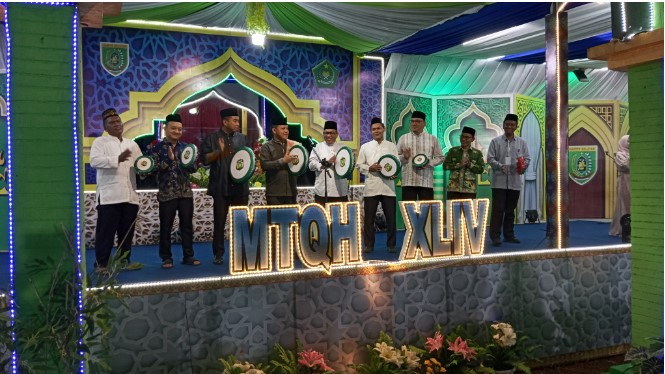 Bupati Barsel Buka Resmi MTQH 2024, Ajak Generasi Muda Jadi Generasi&nbsp;Qur’ani