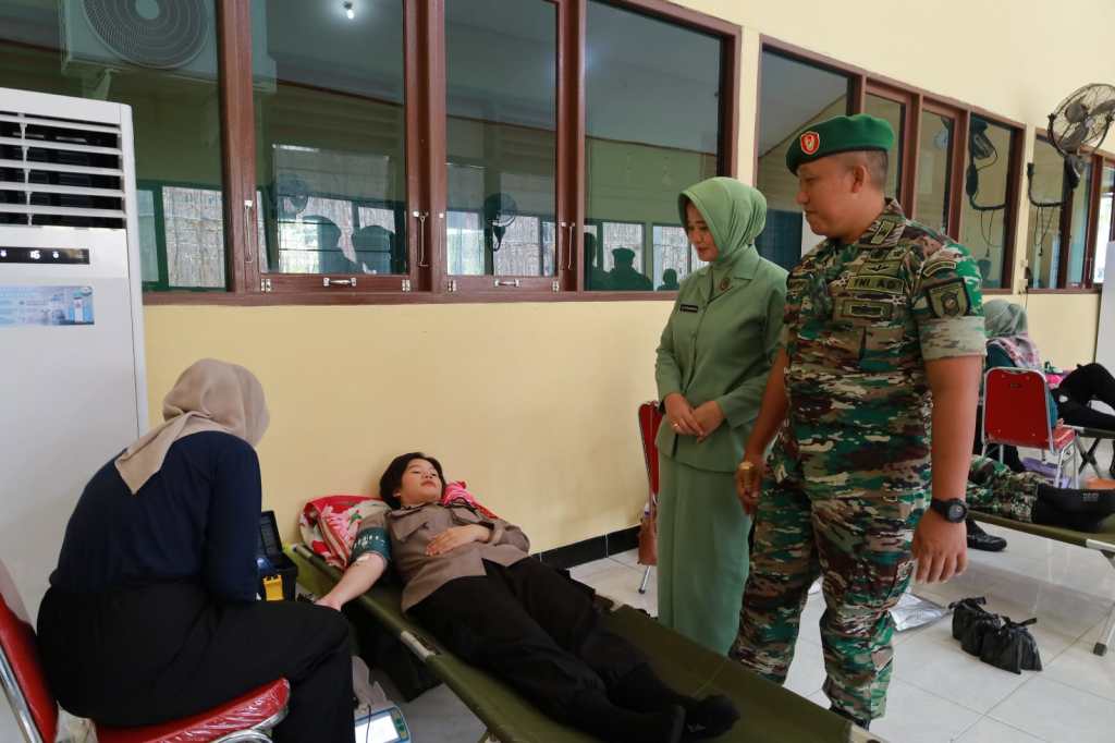 Peringati HUT Ke-79 TNI, Kodim 1001 Gelar Bakti Sosial bersama Ratusan Warga Amuntai-Balangan
