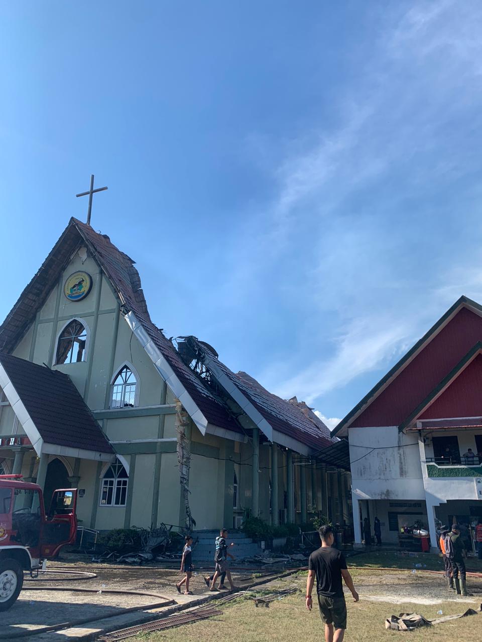 Api Berkobar di Palangka Raya, Gereja Maranatha Ludes, SMP Kristen Hangus&nbsp;Sebagian