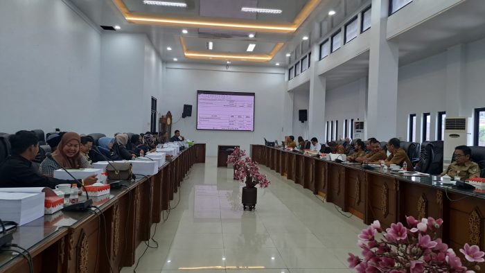 Rapat Tertutup, DPRD Barut dan Pemkab Alot Bahas APBD Perubahan tahun&nbsp;2024